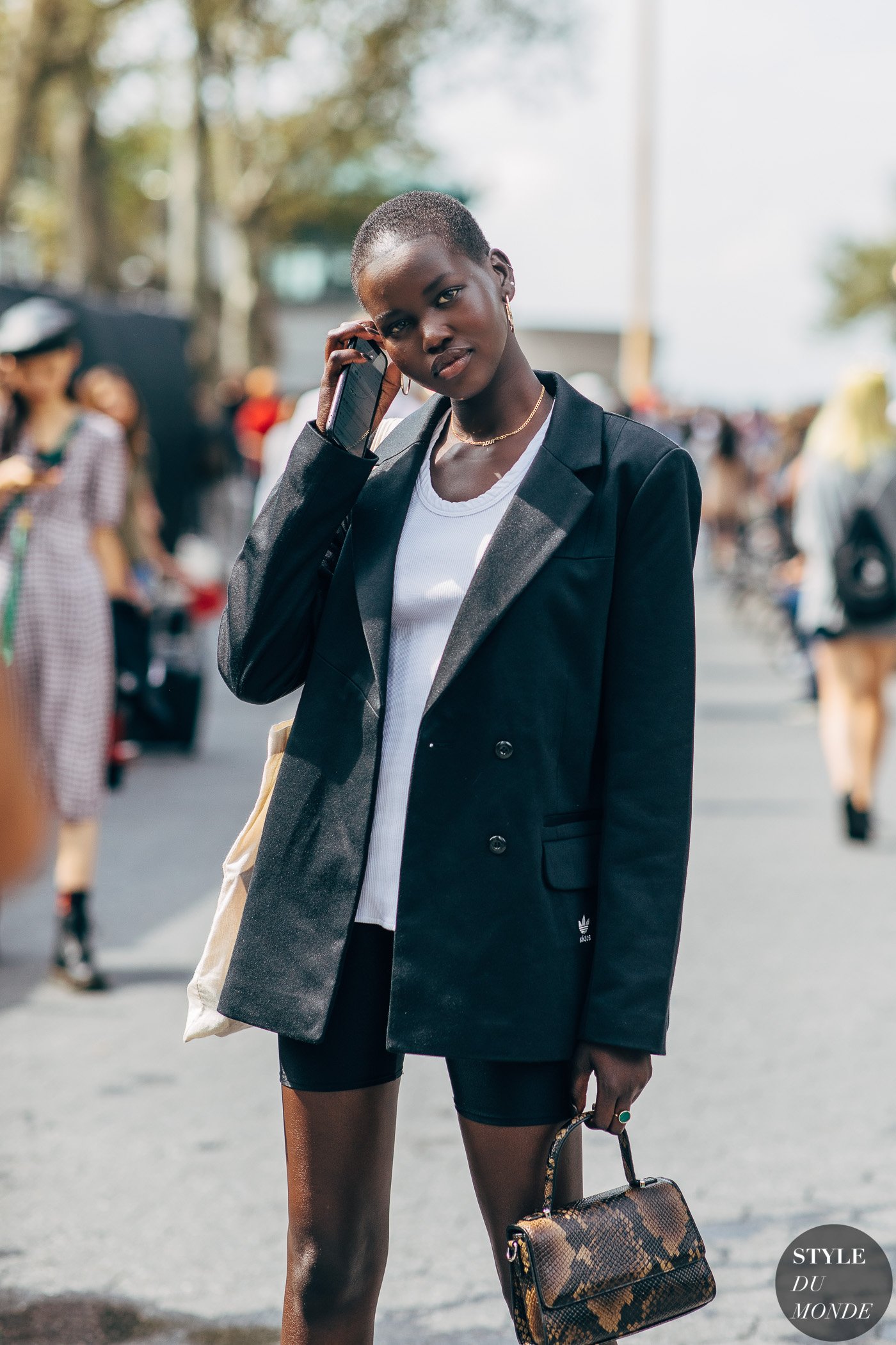 New York SS 2020 Street Style: Adut Akech Bior - STYLE DU MONDE ...