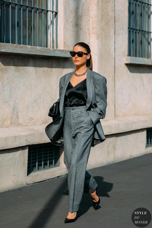 Grey Suit Style Du Monde Street Style Street Fashion Photos