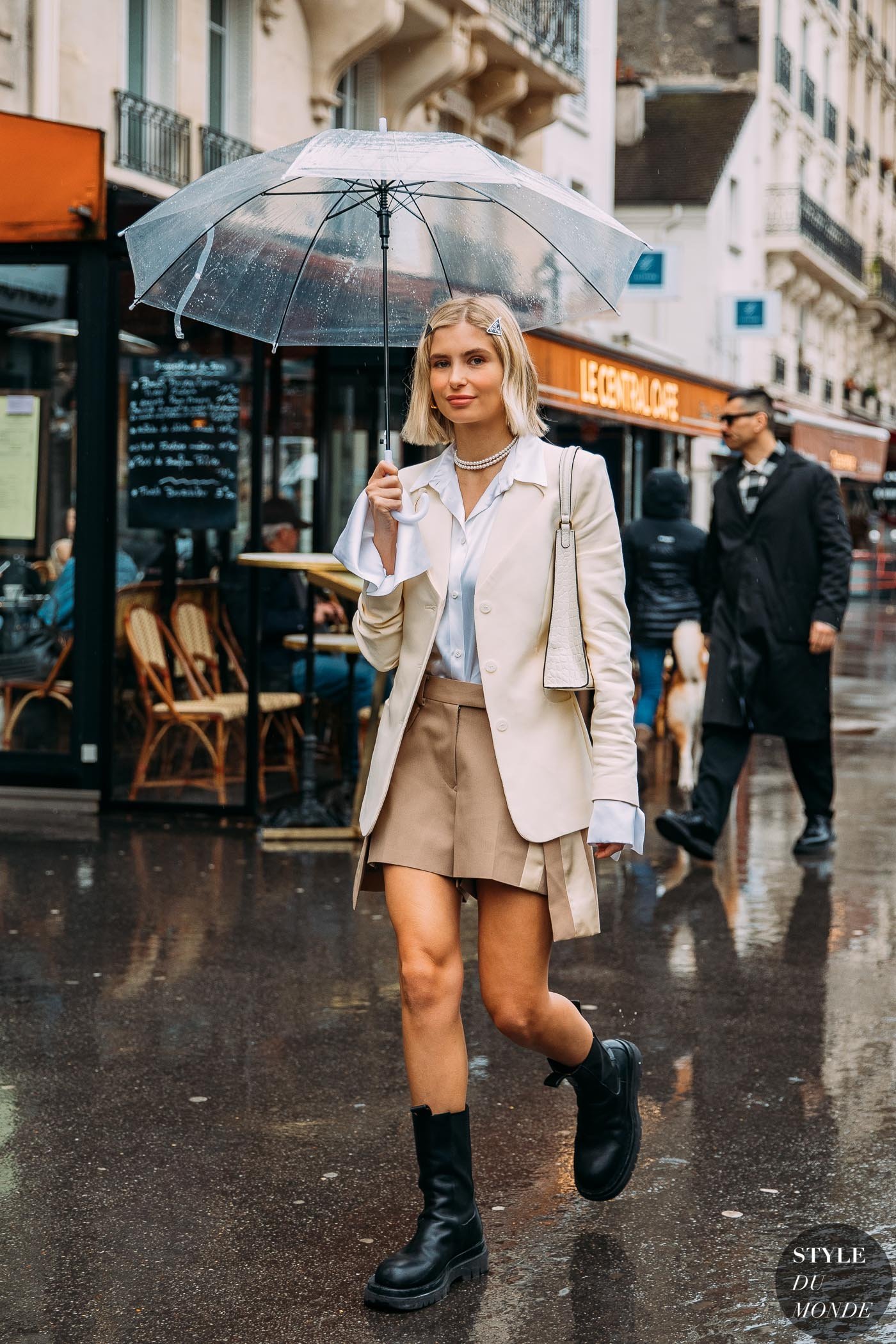 Paris FW 2020 Street Style: Xenia Adonts - STYLE DU MONDE | Street