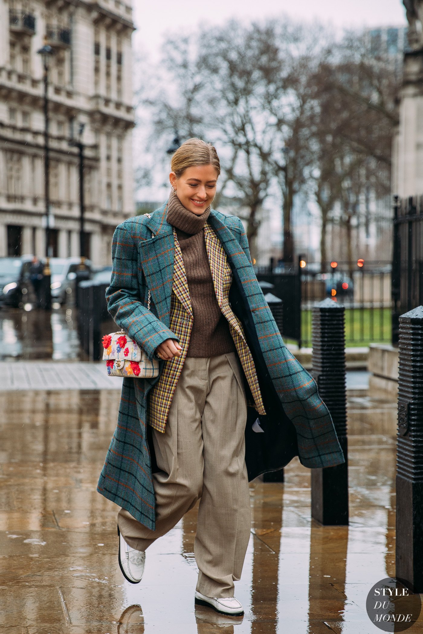 London Fall 2020 Street Style: Emili Sindlev - STYLE DU MONDE | Street