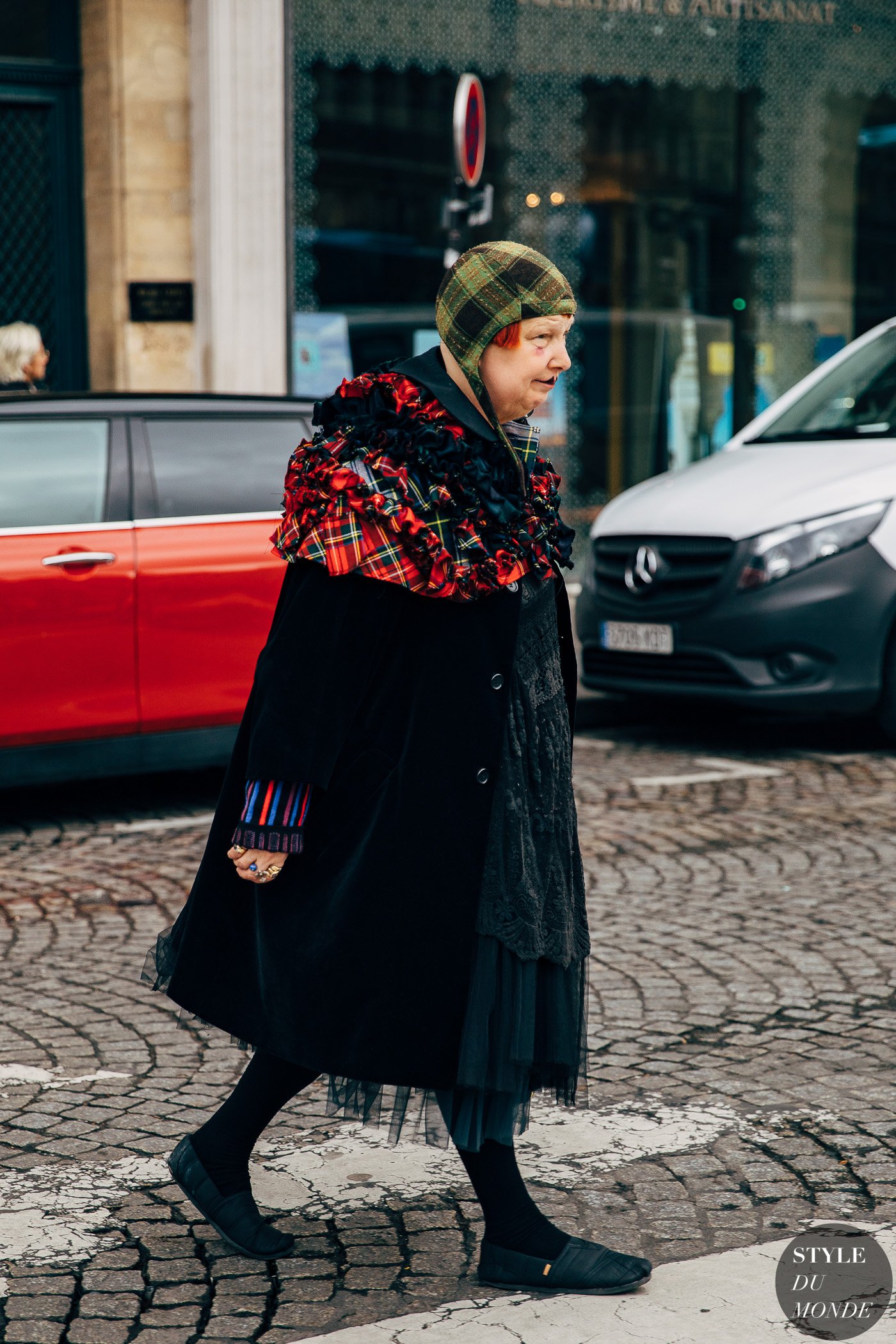 Paris FW 2019 Street Style: Lynn Yaeger - STYLE DU MONDE | Street Style ...