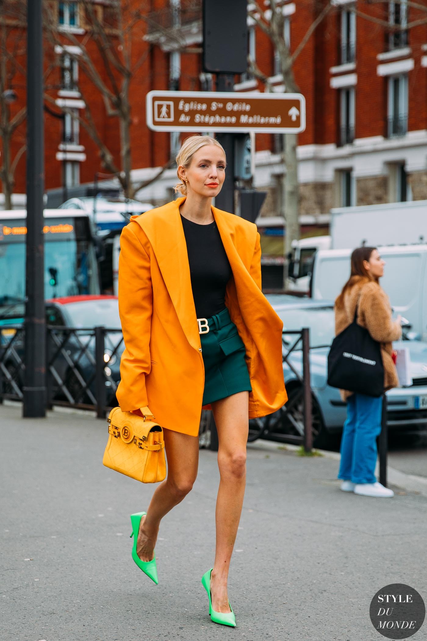 Paris FW 2020 Street Style: Leonie Hanne | LaptrinhX / News